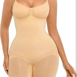 Shapewear Tummy Control Seamless Sculpting Hip Enhancer Body Shaper M/L NWT